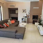 Lorraine Comfortable Villa *