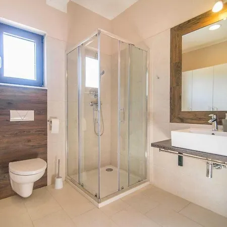 Lorraine Comfortable Villa Galižana
