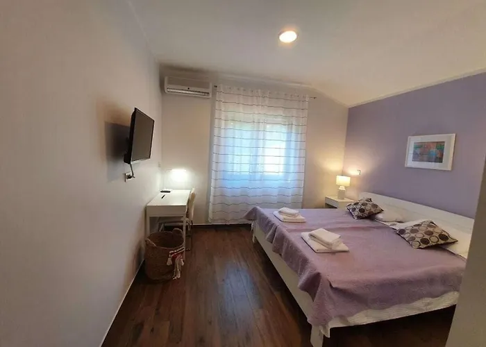 Lorraine Comfortable Vila *